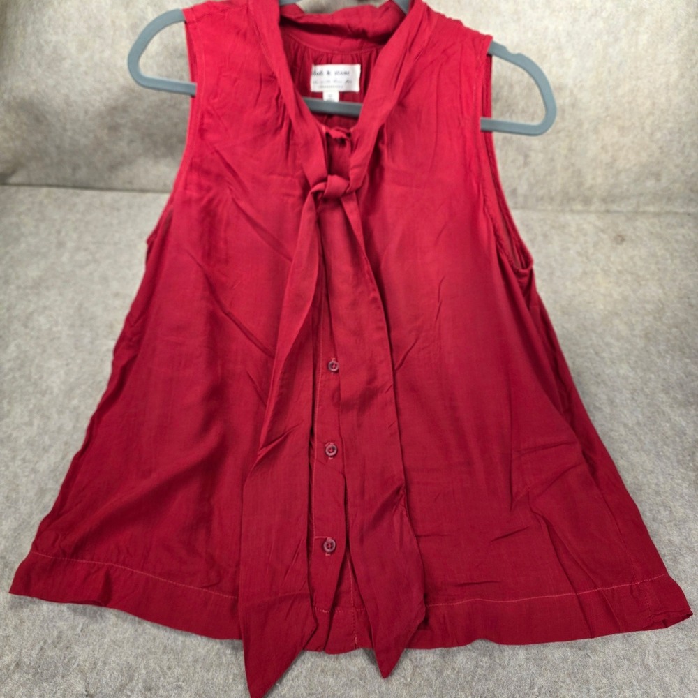 Cloth & Stone Anthropologie Red Sleeveless Tie Neck Button Front Blouse Medium